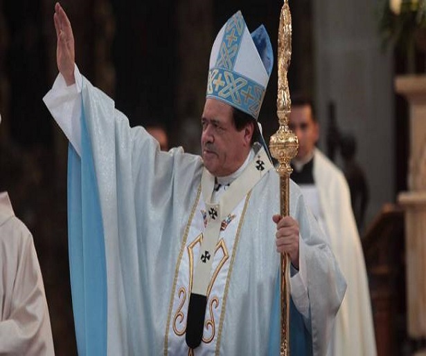 Aceptan renuncia del cardenal Norberto Rivera