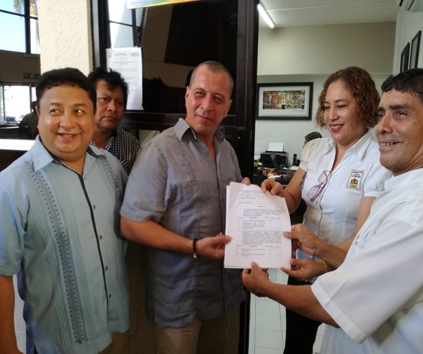 Presentan solicitud dos aspirantes a Fiscal General de Quintana Roo