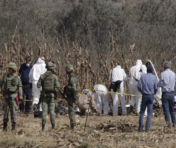 81228170. Coronango, 28 Dic. 2018 (Notimex- Carlos Pacheco).- Peritos especializados de Canadá se integraron a las investigaciones que se realizan en el municipio de Coronango, Puebla, por la caída del helicóptero en donde murieron la gobernadora de Puebla, Martha Erika Alonso y el senador Rafael Moreno Valle, el pasado 24 de diciembre.
NOTIMEX/FOTO/CARLOS PACHECO/STAFF/DIS/
