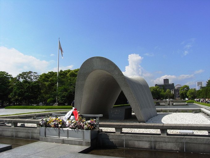 Conmemoran 75 años de primera bomba atómica en Hiroshima