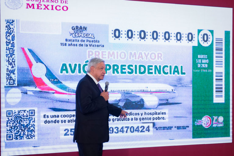 La venta de “cachitos “por avión presidencial cierra a las dos de la tarde: López Obrador