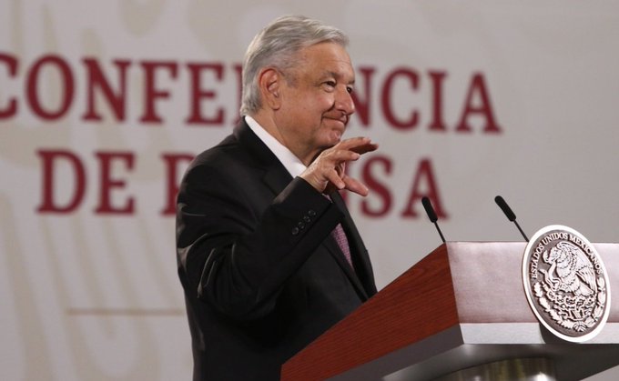 Reitera Obrador que consulta a ex presidentes sea el día de elección federal