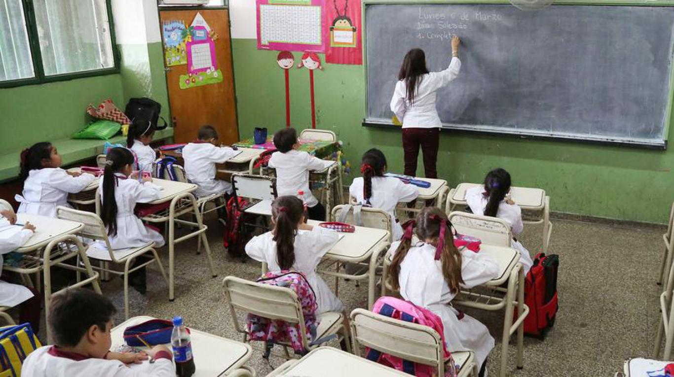 https://presenterse.com/las-escuelas-de-america-latina-se-preparan-para-retomar-las-clases-post-pandemia/
