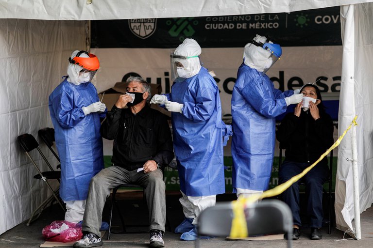 México se ha convertido en el cuarto país latinoamericano en llegar al millón de contagios acumulados del virus SARS-CoV-2.