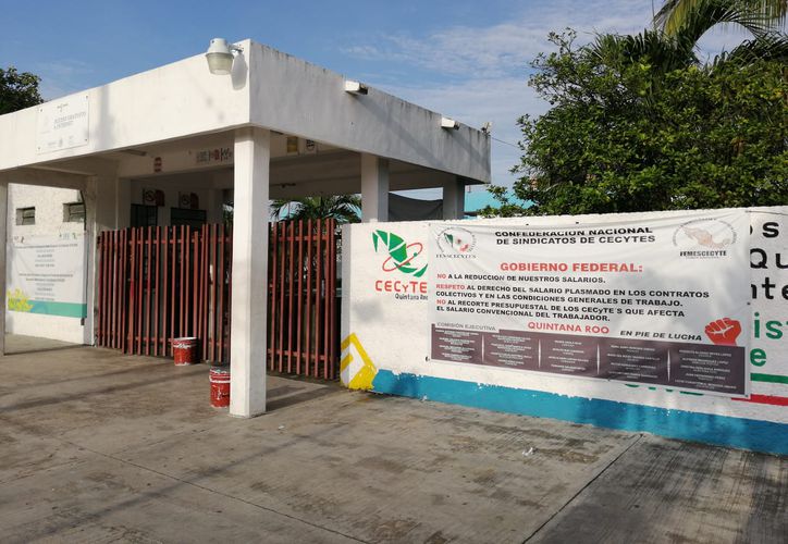 Anuncian trabajadores de Cecyte paro de labores en Quintana Roo hasta que se cumplan los pagos