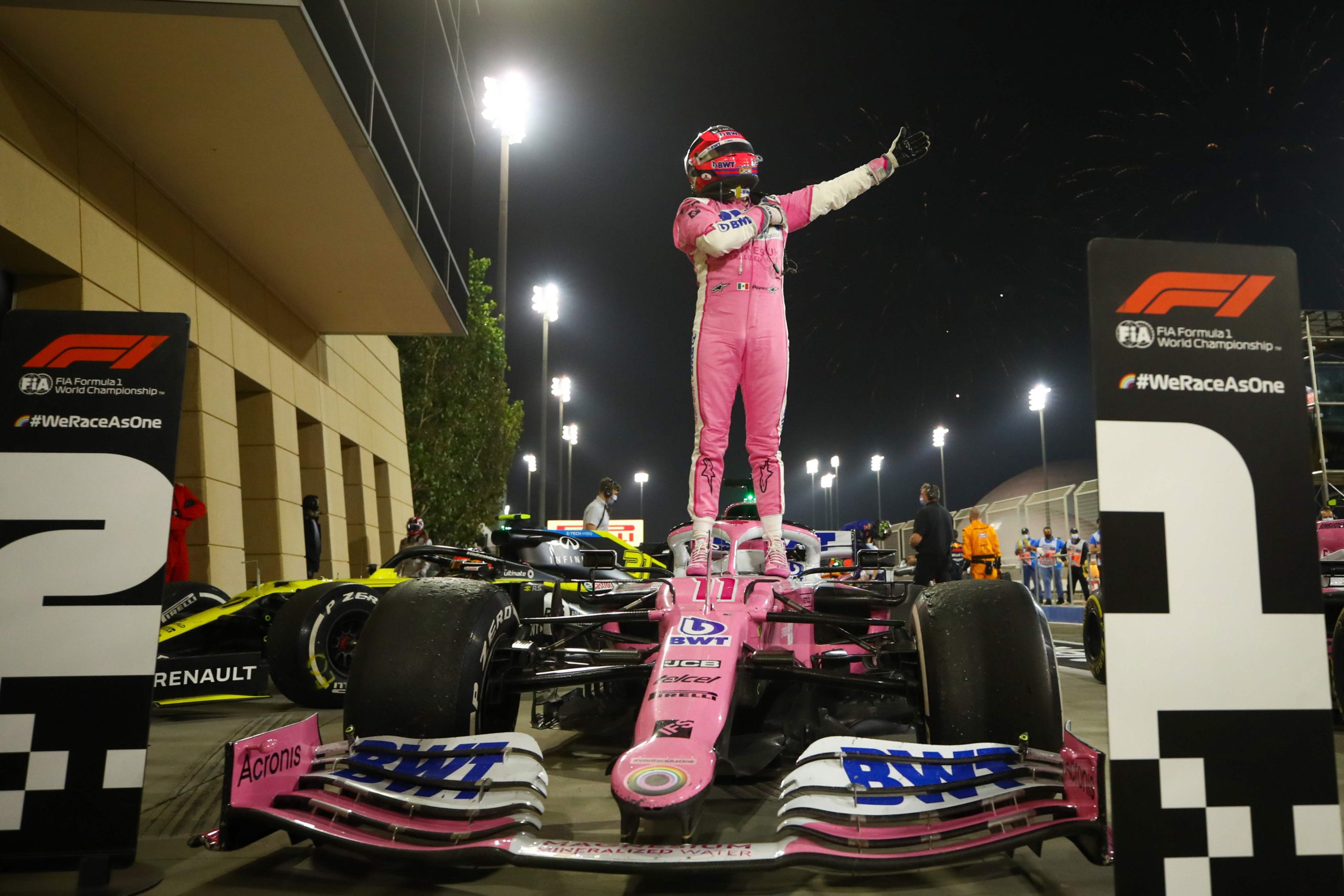Checo Pérez gana el Gran Premio de Sakhir de Fórmula 1