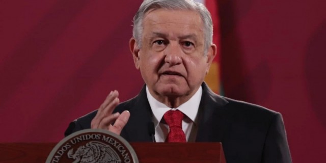 Obrador estima ‘lograr’ acuerdo sobre outsourcing esta semana