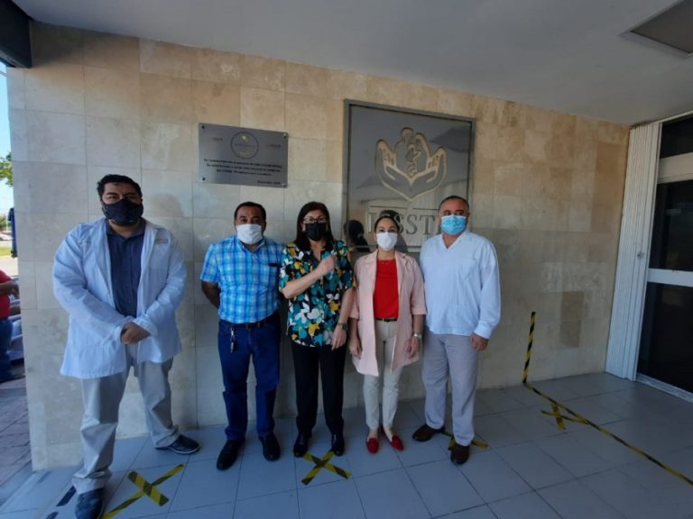 Gobierno Federal otorga la condecoración Miguel Hidalgo a hospitales del ISSSTE en Q. Roo