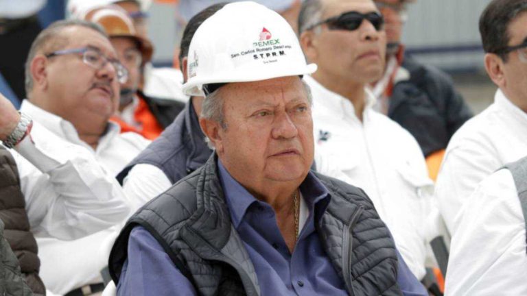 Carlos Romero Deschamps renuncia a Pemex por voluntad propia, asegura AMLO