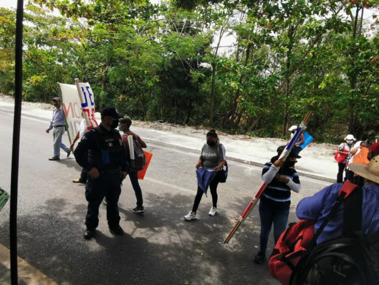Liberan bloqueo del kilómetro cero del bulevar Kukulcán tras diálogo