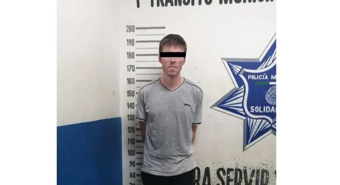 estadounidense-disfraz-policía https://cronicaquintanarroense.com/?p=82107