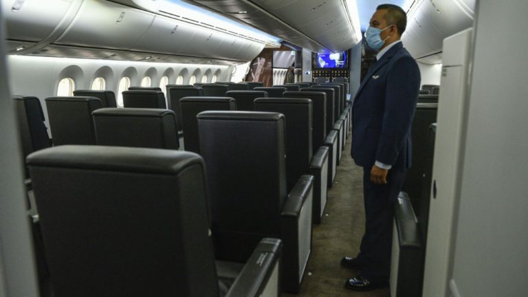 López Obrador ofrece avión presidencial para viajes ejecutivos y fiestas