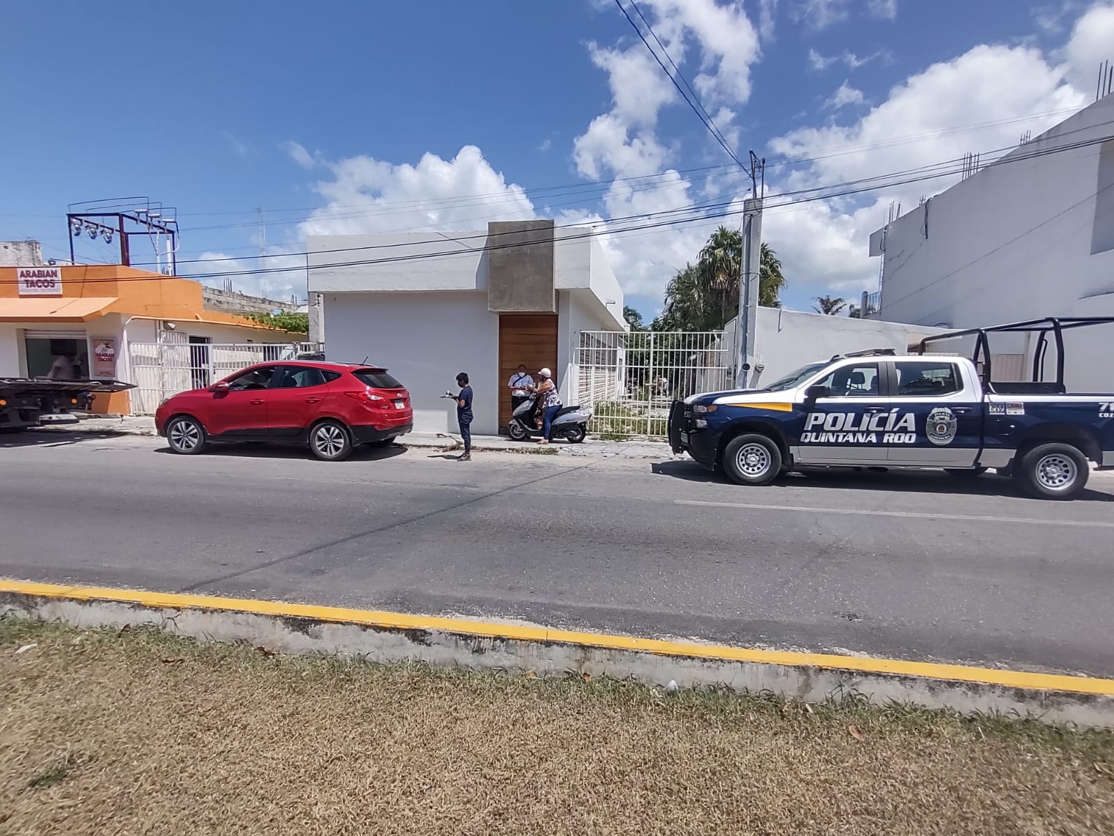 https://cambio22.info/policia-de-quintana-roo-asegura-automovil-con-reporte-de-robo-en-cozumel/