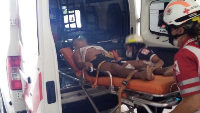 Recibe-joven-balazo-en-el-abdomen-en-la-Region-229-de-Cancun https://quintafuerza.mx/quintana-roo/cancun/cancun-recibe-joven-balazo-en-el-abdomen-en-la-region-229/