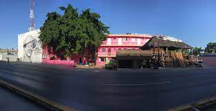 Disparan contra hotel ‘Casa Rosa’ de Playa del Carmen