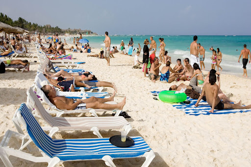 Durante el otoño prevén 60% de afluencia turística en la Riviera Maya