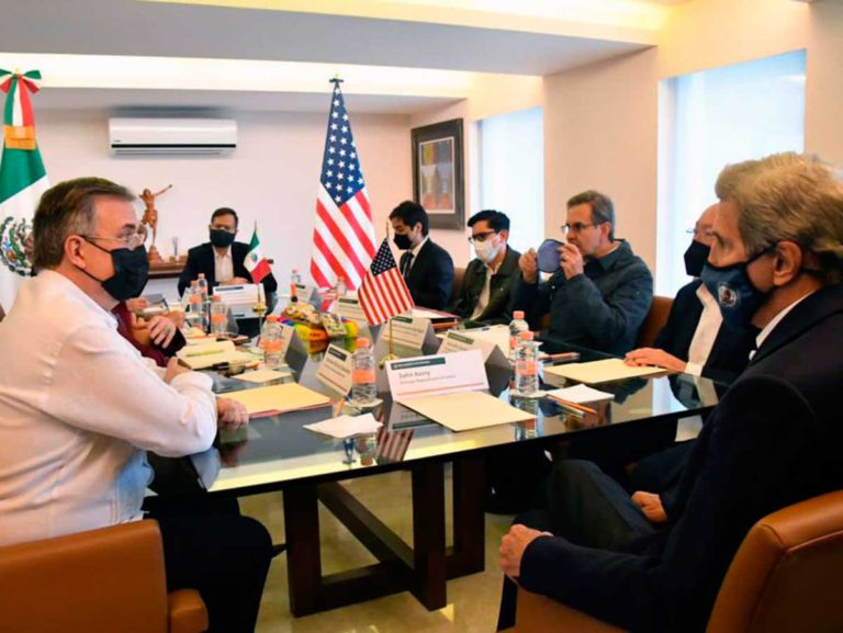 Marcelo Ebrard recibe a John Kerry, enviado Presidencial Especial para el Clima de EE.UU.