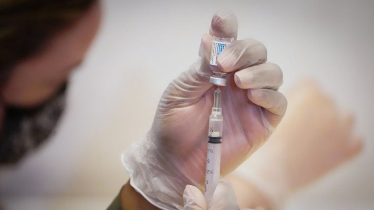 Chile aprueba vacunación antiCOVID para niños de 3 a 6 años