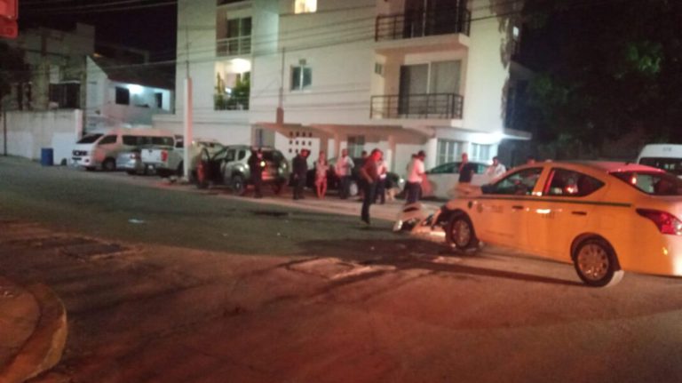 Accidente de tránsito en Playa del Carmen deja daños materiales
