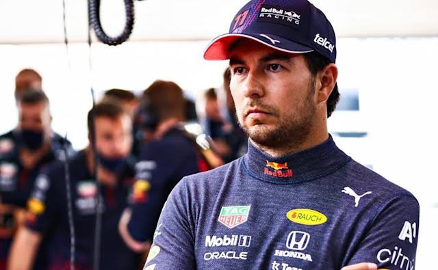 ‘Checo’ Pérez responde a críticas sobre su renovación con Red Bull