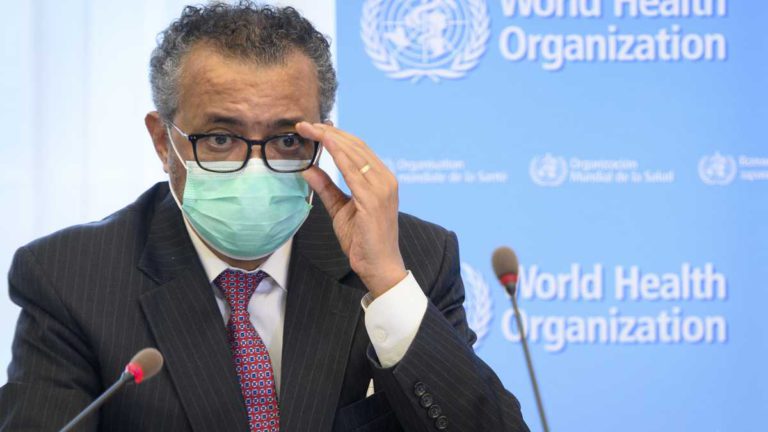 Mexicanos piden a la OMS y China indemnizaciones por pandemia de COVID-19
