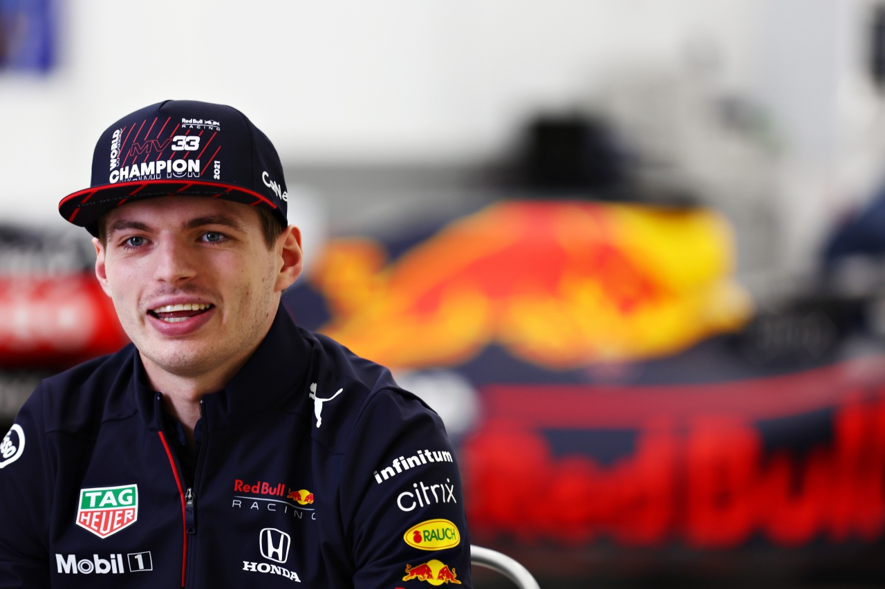 MILTON KEYNES, ENGLAND - DECEMBER 15: 2021 F1 World Drivers Champion Max Verstappen of Netherlands and Red Bull Racing talks to the media at Red Bull Racing Factory on December 15, 2021 in Milton Keynes, England. (Photo by Mark Thompson/Getty Images) // SI202112160168 // Usage for editorial use only //