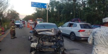 Accidente-en-la-carretera-Cancún-Mérida-deja-dos-heridos