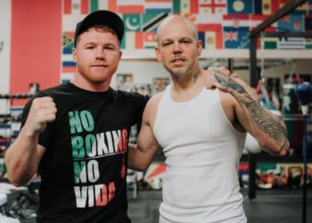 https://www.mediotiempo.com/mas-deportes/box/residente-visito-canelo-alvarez-oscar-valdez