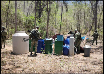 Ejército Mexicano desmantela tres laboratorios clandestinos en Sinaloa