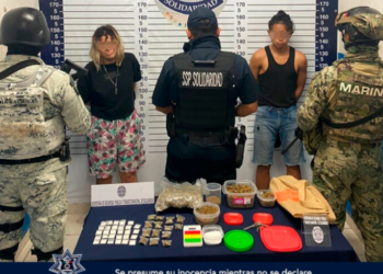 Detienen a dos personas con varias dosis de droga en Playa del Carmen