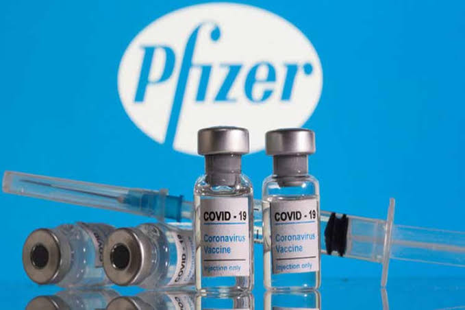 pfizer-inicia-ensayo-de-la-vacuna-anticovid-para-subvariante-omicron