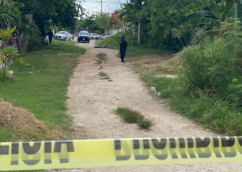 Encuentran dos ejecutados con el tiro de gracia en la SM 245 de Cancún