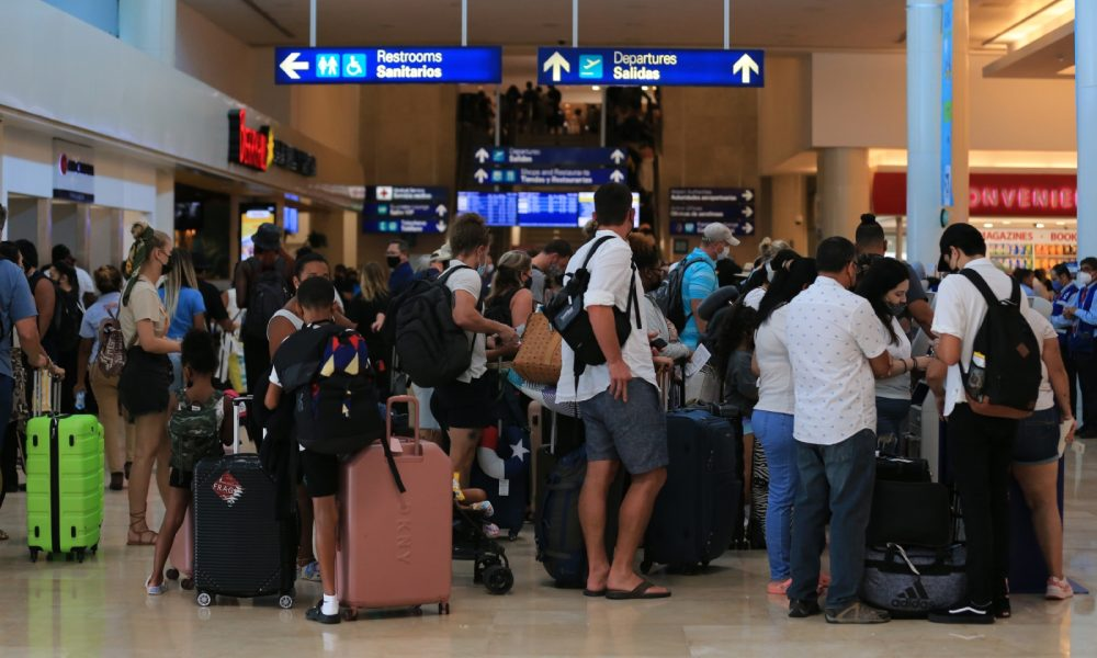 Aeropuerto de Cancún este viernes registra 582 operaciones