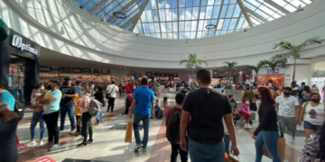 Esta temporada de vacaciones se prevé un aumento de afluencia en las plazas comerciales de Q. Roo