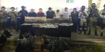Detienen a 26 personas entre ellas cinco menores con armamento y varias dosis de droga en Playa del Carmen