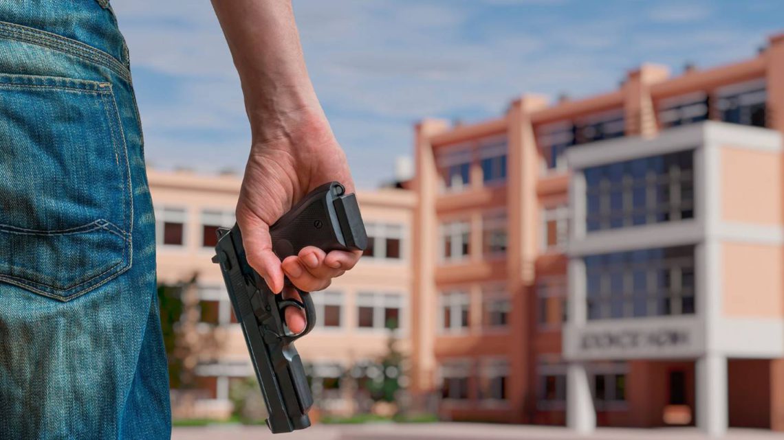 autorizan-a-escuelas-en-carolina-del-norte-portar-armas-en-caso-de-tiroteos