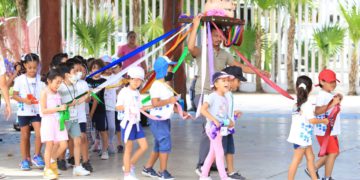 Gobierno Municipal reafirma el aprendizaje con cursos de verano en Solidaridad