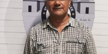 Detienen a un hombre por violencia familiar y daños a una vivienda en Cancún  
