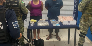 Detienen a pareja con varias dosis de droga en Playa del Carmen