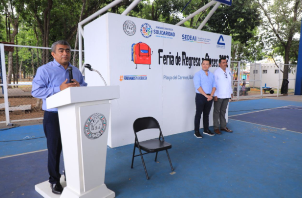 Gobierno de Solidaridad realizó la Feria de Regreso a Clases en apoyo a la economía familiar