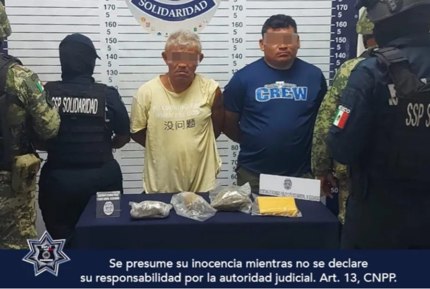 Detienen a dos presuntos nacomenudistas con droga en Playa del Carmen