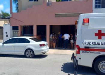 Delincuentes entran a robar a una casa y amarran a una mujer embarazada en Playa del Carmen