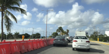 Inician la organización de carriles en el bulevar Colosio sin bloquear en su totalidad la vialidad