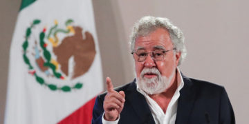 Mexico's Undersecretary of Human Rights Alejandro Encinas speaks as he attends a report on the 43 missing students of the Ayotzinapa Teacher Training College by members of a team of international experts, at the National Palace, in Mexico City, Mexico August 18, 2022. REUTERS/Henry Romero