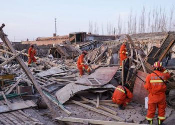 aumenta-a-83-el-numero-de-muertos-por-terremoto-en-china