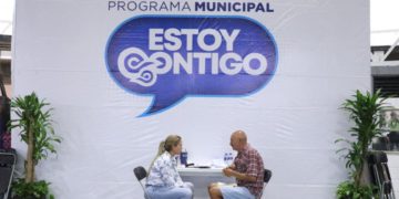 Atiende Lili Campos a vecinos de la colonia Colosio con el Programa “Estoy Contigo”