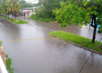 Chetumal otra vez entre el agua; lluvias inundan las calles y viviendas de varias colonias
