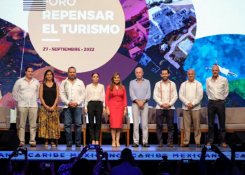 Encabeza la gobernadora Mara Lezama los trabajos del foro “Repensar el Turismo”
