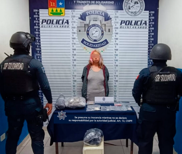 Detienen a una mujer con varias dosis de droga en Misión de las Flores de Playa del Carmen