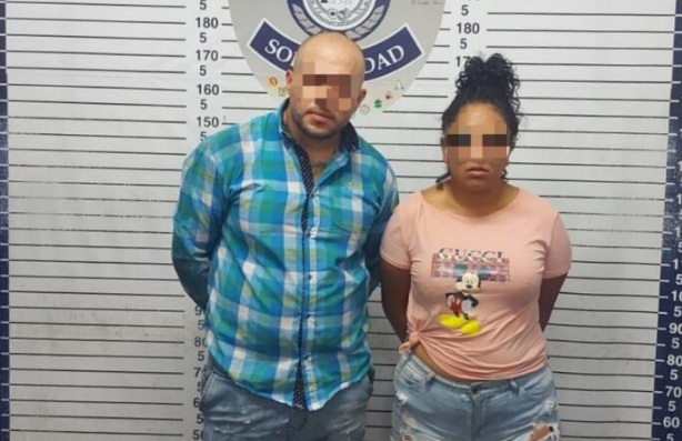 Detienen a pareja de presuntos narcomenudistas en Villas del Sol de Playa del Carmen